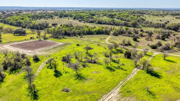 1551 Lution Drive, Weatherford, TX 76087