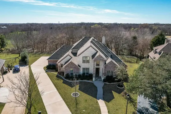 6 Waters Edge Court,  Heath,  TX 75032