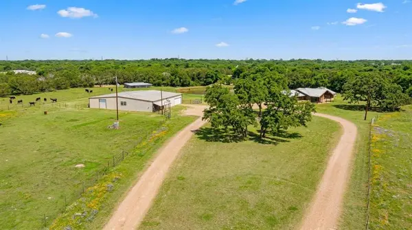 4024 County Road 313 Loop,  Glen Rose,  TX 76043