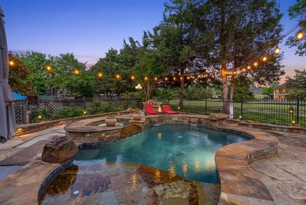 2404 Racheal Drive, Heath, TX 75032