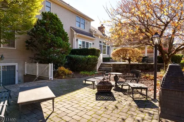 7 Silver Maple Ct, Montgomery Twp., NJ 08502