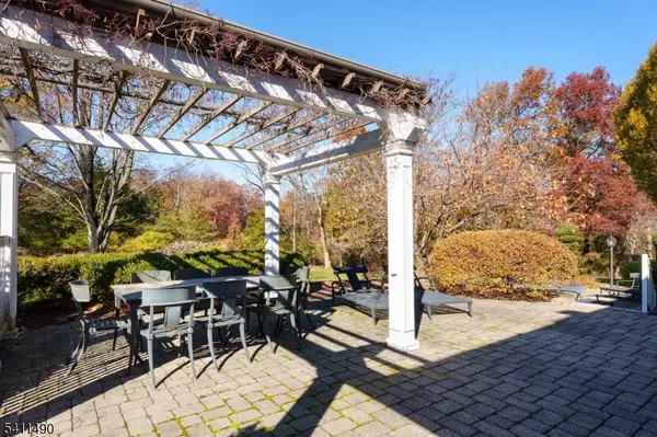 7 Silver Maple Ct, Montgomery Twp., NJ 08502