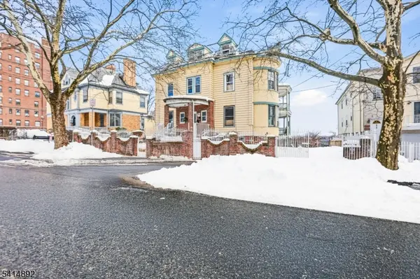 42-46 Mount Prospect Pl, Newark City, NJ 07104