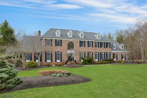 15 Spring Lake Dr, Chester Twp., NJ 07931