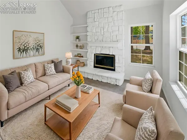 412 Cobblestone DR, Colorado Springs, CO 80906