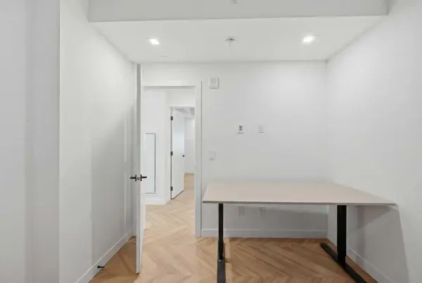 8445 Broadcast AVE SW #315, Calgary, AB T3H6B6