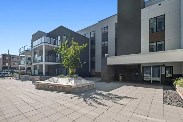 455 1 AVE NE #401, Calgary, AB T2E 0B3