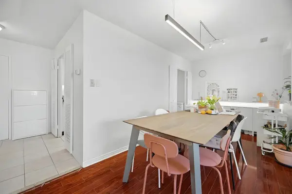 4005 Don Mills RD #345, Toronto C15, ON M2H 3J9