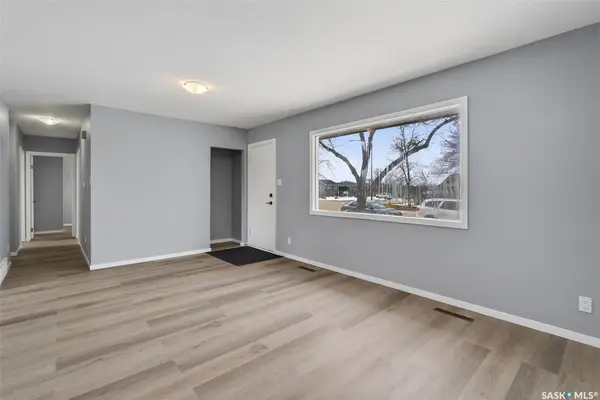 238 Vancouver AVENUE S, Saskatoon, SK S7M 3M9