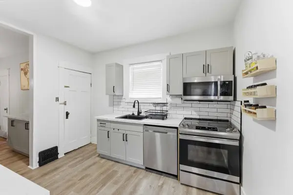 5033 Willmott ST, Niagara Falls, ON L2E 2A2