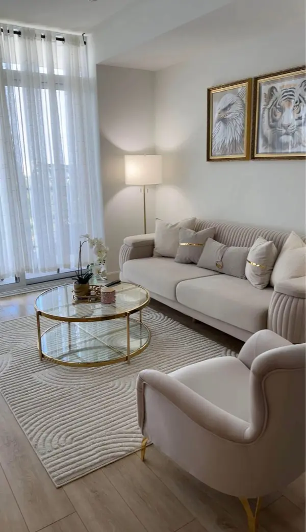 741 King ST #1302, Kitchener, ON N2G 0E9