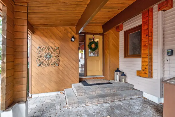 2890 Barlow CRES, Constance Bay - Dunrobin - Kilmaurs - Woodlawn, ON K0A 1T0