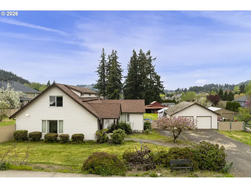 11885 SE SUMMERS LN, Clackamas, OR 97015