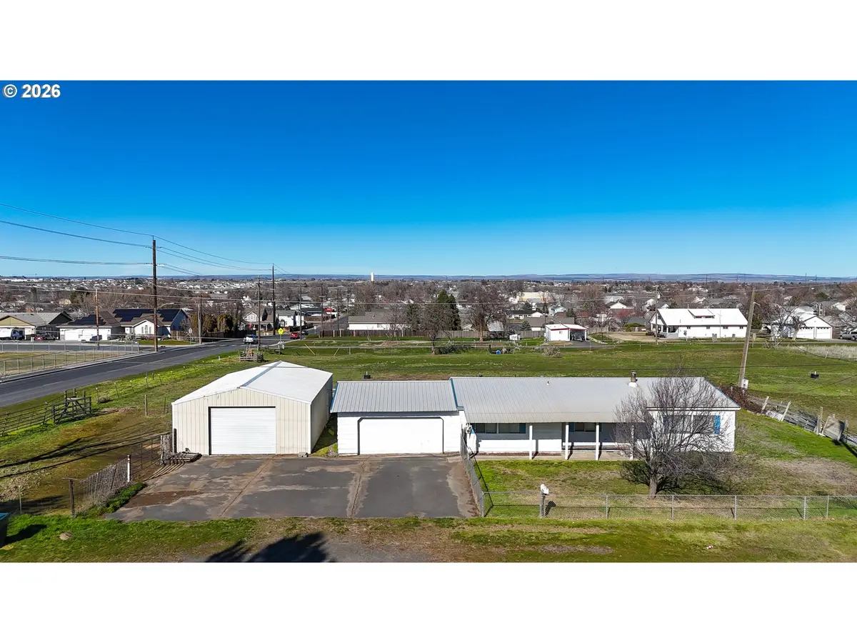 1035 E TAMARACK AVE, Hermiston, OR 97838