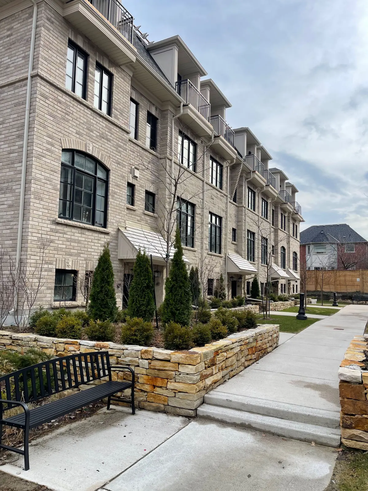 40 Lunar CRES #72, Mississauga, ON L5M 2R5