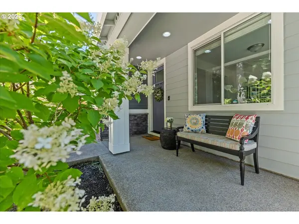 1210 N SYCAMORE ST, Canby, OR 97013