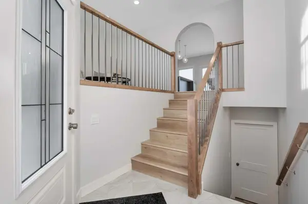 62 Tarzwell AVE, Red Deer, AB T4P 0Y9