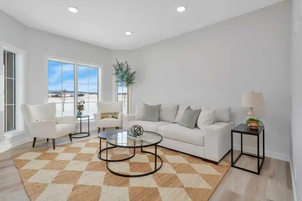 62 Tarzwell AVE, Red Deer, AB T4P 0Y9