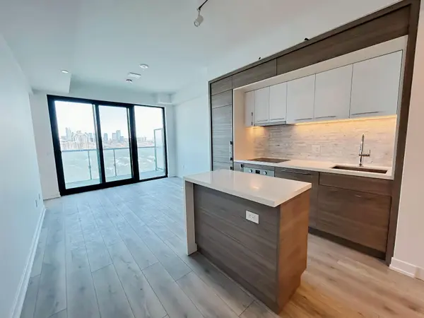 29 Green Trail CT #1602, Toronto C15, ON M2K 0J9