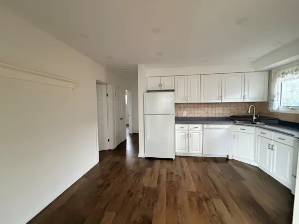 860 Florell DR #1, Oshawa, ON L1H 6W1