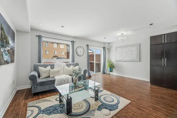 65 Aldonschool CT, Ajax, ON L1S 0C5