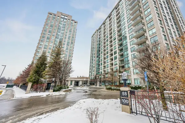 88 Promenade CIR #302, Vaughan, ON L4J 9A4