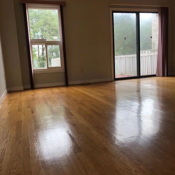 12 James Edward DR, Markham, ON L3S 1Y8