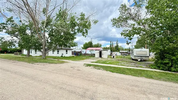 209 1st STREET E, Dinsmore, SK S0L 0T0