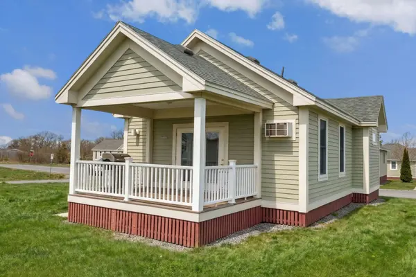 11 Butternut LN #52, Prince Edward County, ON K0K 1P0