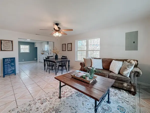 812 W 11th Avenue, Corsicana, TX 75110