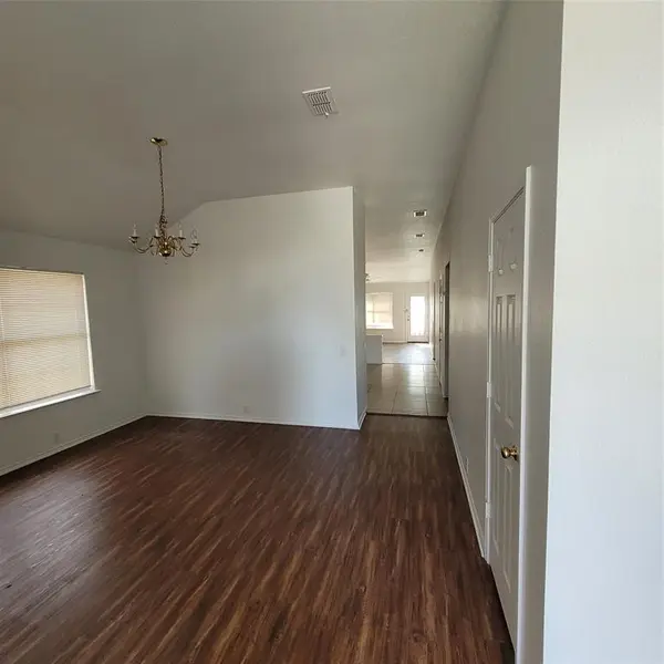 825 Stafford Station Drive, Saginaw, TX 76131