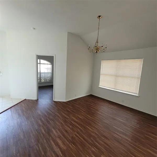 825 Stafford Station Drive, Saginaw, TX 76131