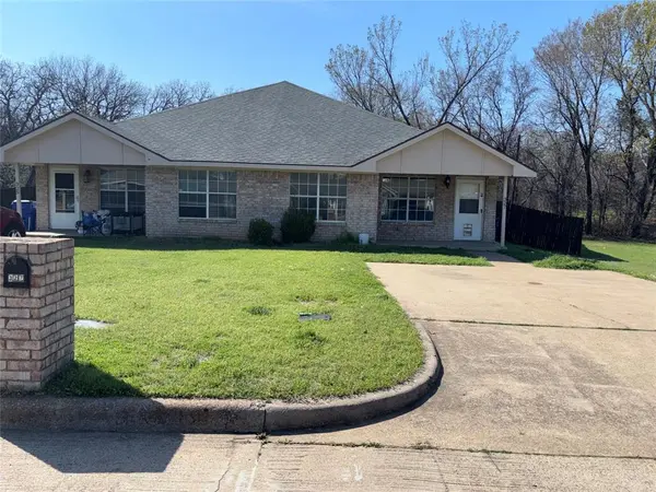 327 Shady Valley Drive, Mansfield, TX 76063