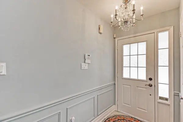 108 Hollandview TRL, Aurora, ON L4G 7H6