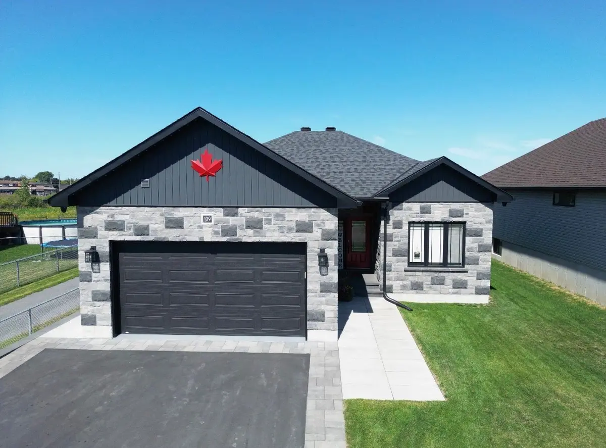 109 Bellwood DR, Cornwall, ON K6H 7M3
