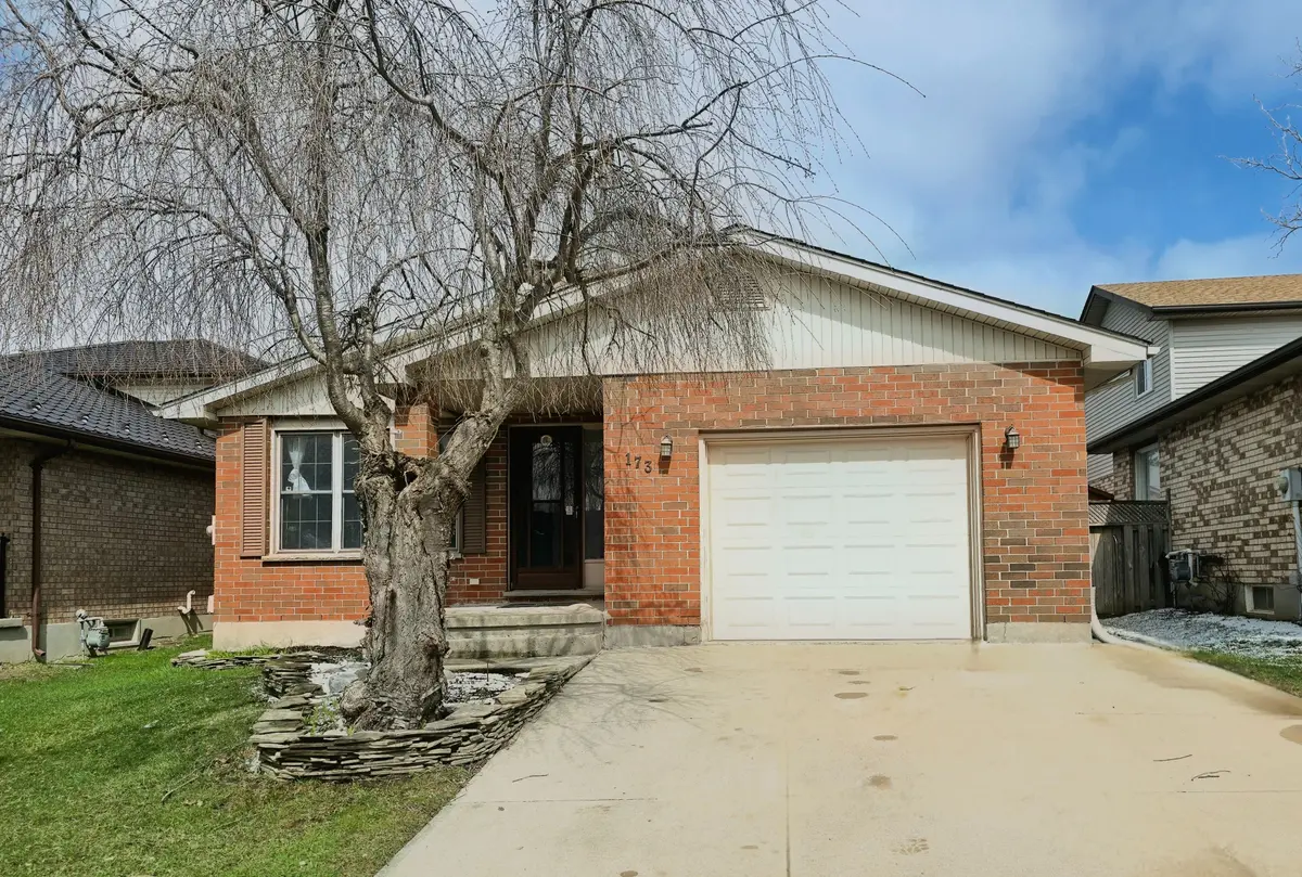 173 Ashley CRES, London South, ON N6E 3R1