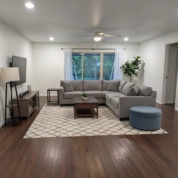 1406 Eastus Drive, Dallas, TX 75208