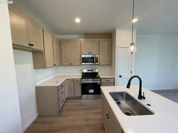 20761 NE Thompson TER, Fairview, OR 97024