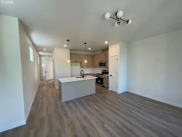 20761 NE Thompson TER, Fairview, OR 97024