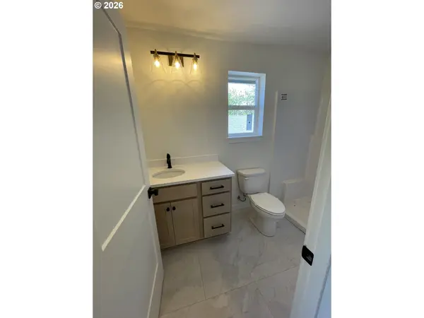 20761 NE Thompson TER, Fairview, OR 97024