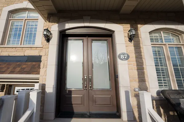 87 Fred Mclaren BLVD, Markham, ON L6E 0L3