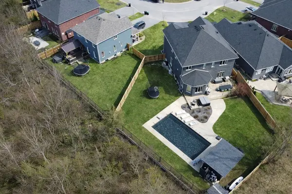 39 Gilpin CRES, Collingwood, ON L9Y 0Z1