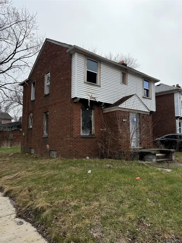 15394 Freeland ST, Detroit, MI 48227