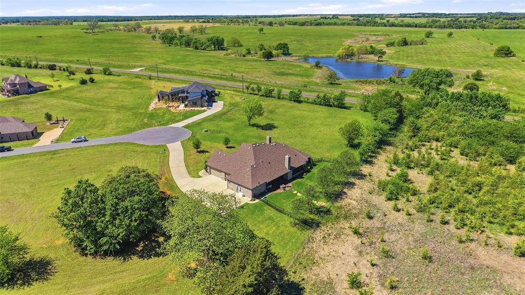 56 Turtle Point Lane, Gordonville, TX 76245