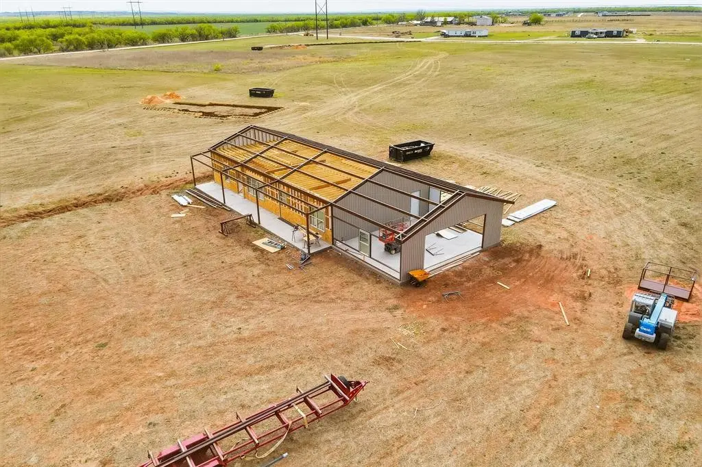 2097 PR  4282, Hawley, TX 79525