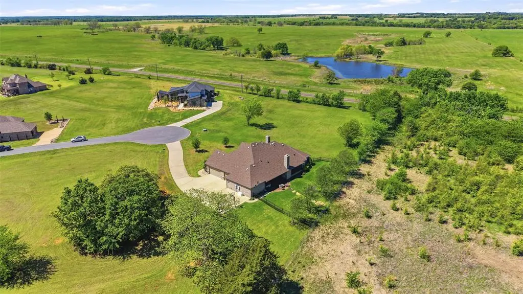 56 Turtle Point Lane, Gordonville, TX 76245