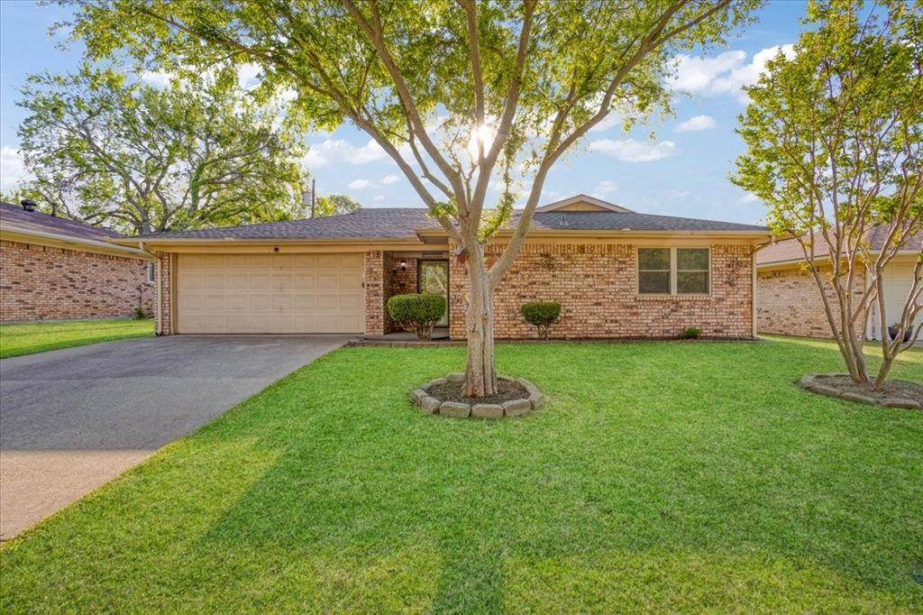 1904 Paula Drive, Denison, TX 75020