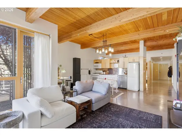 915 SE 35TH AVE #205, Portland, OR 97214