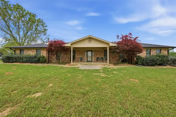 17804 CR 4235, Frankston, TX 75763
