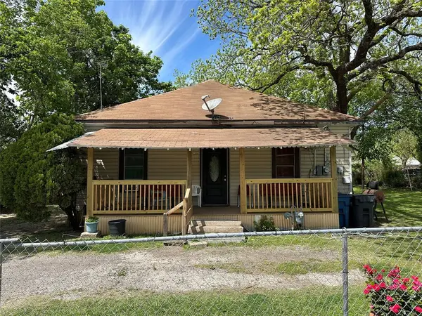 610 W 13th Avenue, Corsicana, TX 75110